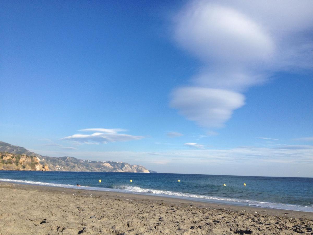Апартаменти Capistrano Playa Relax & Enjoy Нерха Екстер'єр фото